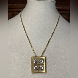 3/$30 Vintage Artistry Pendant Necklace